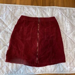 Holister zip up skirt in a 00